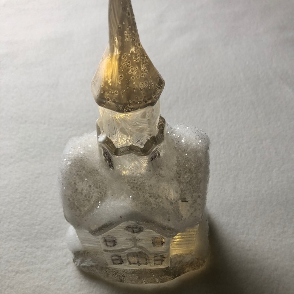 DEMDACO Collection -Xmas Chapel / Battery powered. - Picture 3 of 4